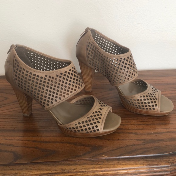 Franco Sarto Shoes - Franco Sarto taupe Sandals 4 in heel size 10